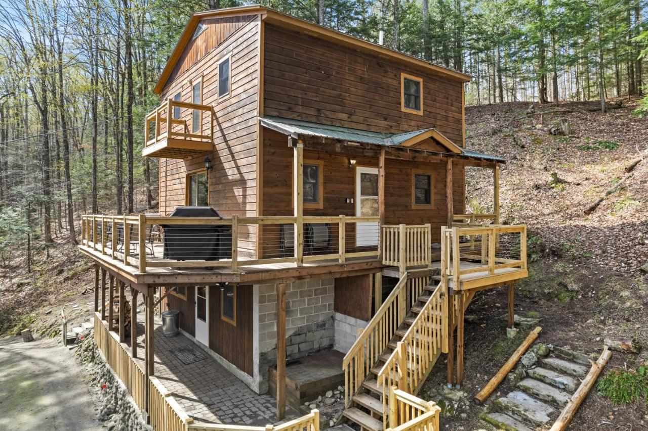 River Road Treehouse Retreat Warrensburg Экстерьер фото